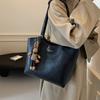 Ретро сумка большой вместимости женская 2025 новая осенняя повседневная сумка-мессенджер простая и универсальная текстурная сумка-тоут