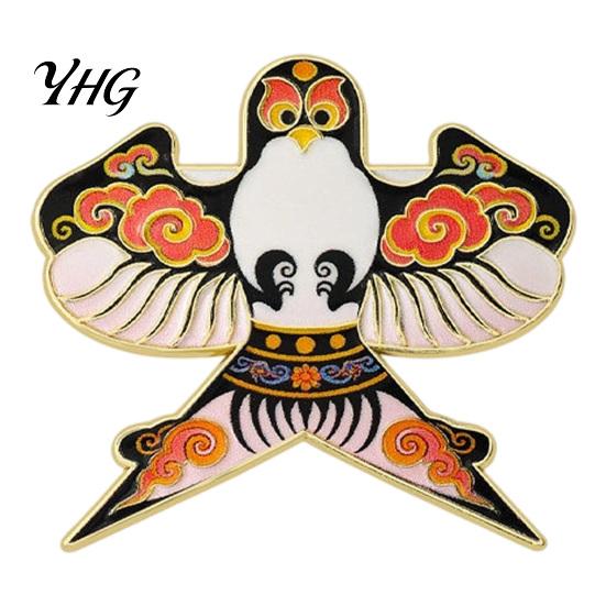 Golden Plated Alloy Brooch Chinese Style Paper Kite Brooch, Enamel Butterfly Goldfish Swallow Badge, Decorative Pin for Clothing Scarves and