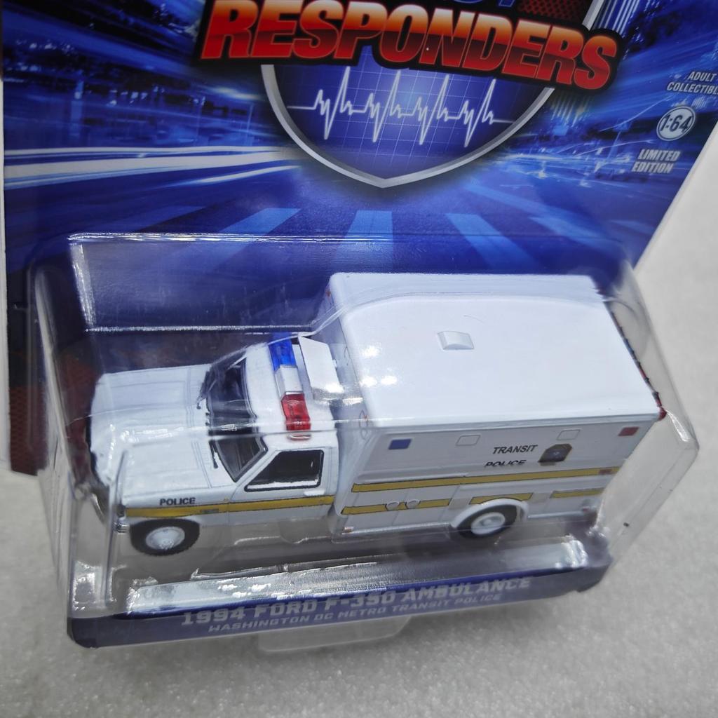 1:64 1994 Ford F-350 Скорая помощь Высокодетализированная Сплавная Модель Автомобиля Коллекционная Игрушка Подарок Сувенир Дисплей Украшение