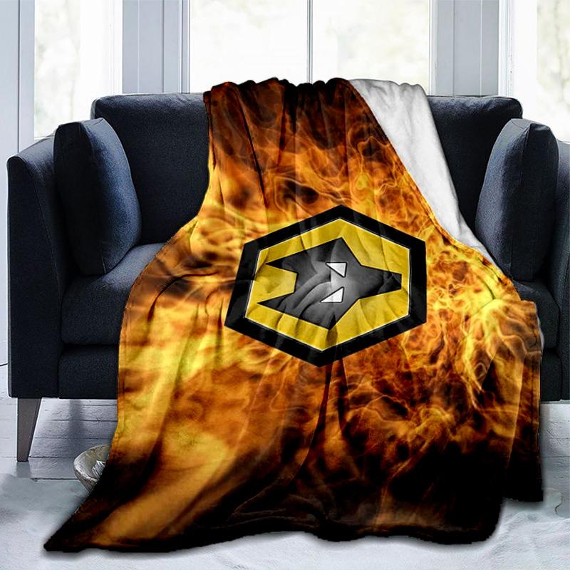 Wolves Team Emblem Printed Throws Blanket Soft Flannel Blankets for Couch Bed Gifts for Men Women Picnic blanket Christmas gifts