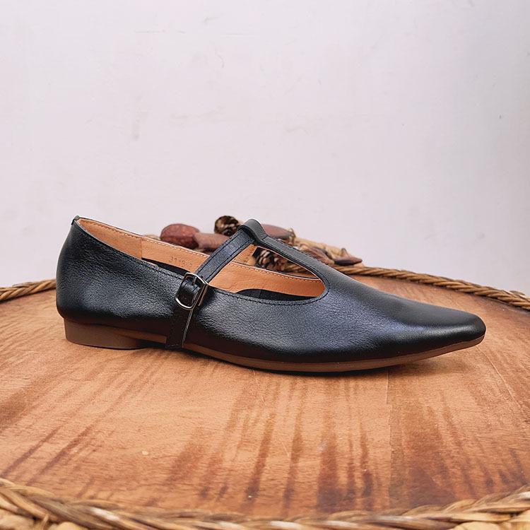 Johnature Весенняя женская обувь. Базовые повседневные туфли из натуральной кожи с острым носком и пряжкой.