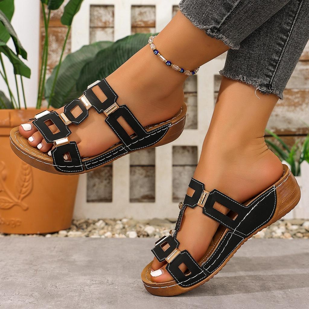 Fashion Slippers Women Slides Beach Wedges Mid Heels Slip On Shoes Women Solid Leather Platform Summer Shoes Plus Size