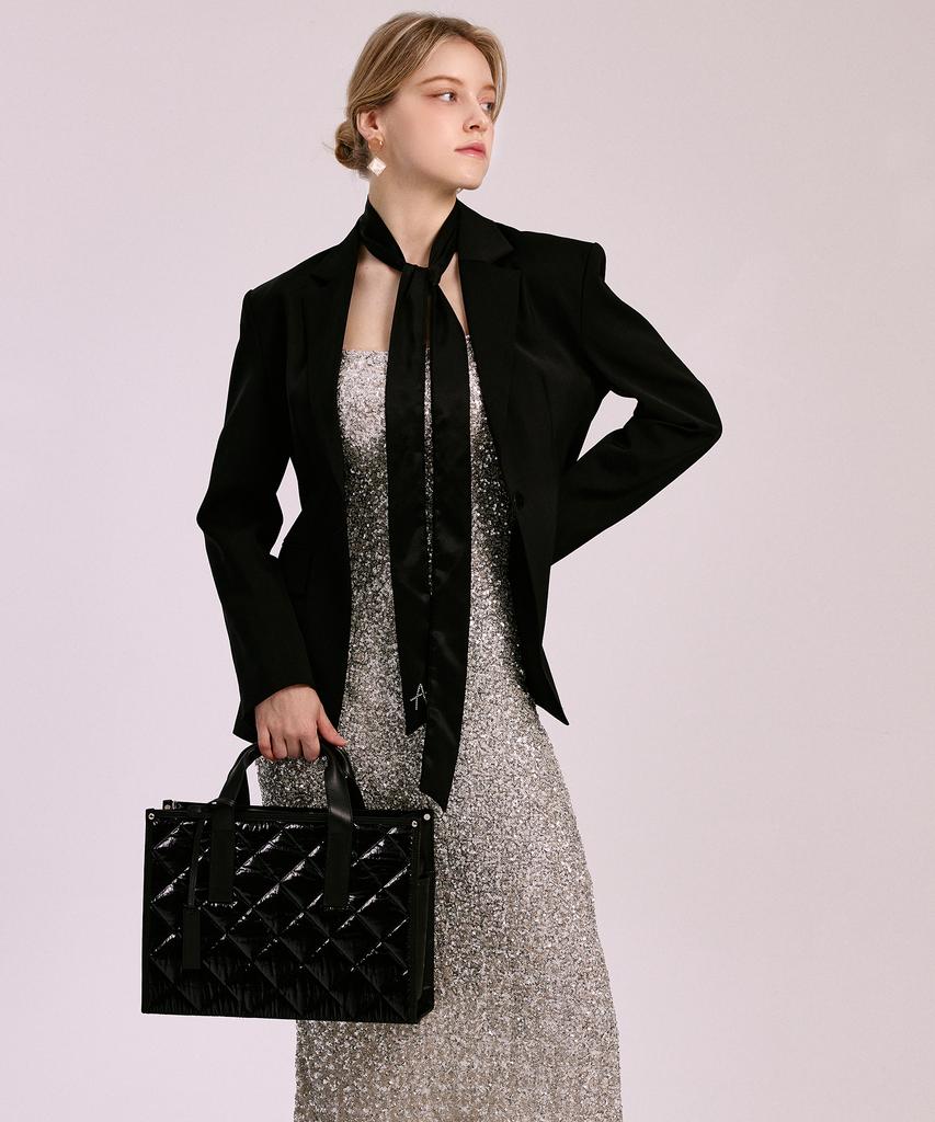 Jina In Ny Square Business Tote [Black Quilted Combo]