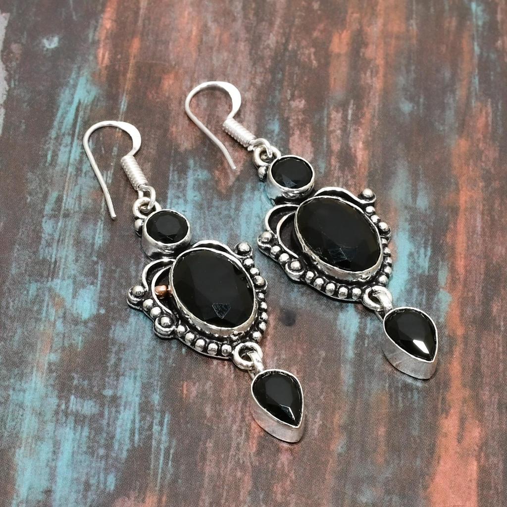 Очаровательная серьга ручной работы из серебра 925 пробы с черной шпинелью и драгоценными камнями