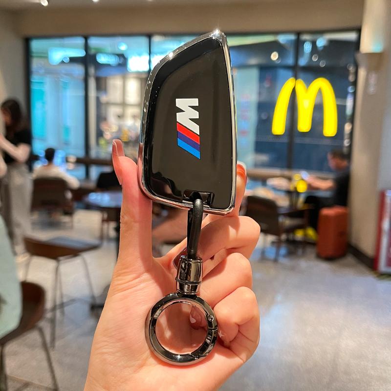 DKHN5 TPU Car Key Case Cover Shell Protection Bag Car Sticker For BMW F20 G20 G30 X3 X4 X5 G05 X6 X7 G11 F15 F16 G01 G02 F48 Keychain