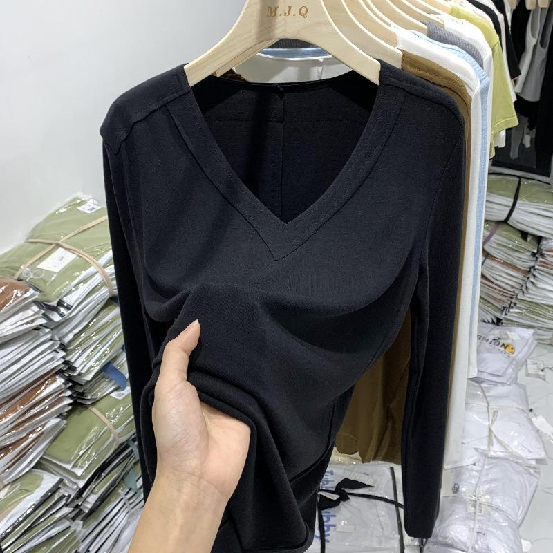 Футболка с V-образным вырезом и длинными рукавами для женщин на весну и осень, новый дизайн, сдержанная рубашка с низом, свободный и универсальный топ на раннюю весну