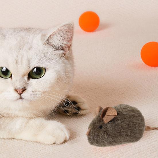 Cat Toy Plush Mouse Stimulates Natural Hunting Instinct Cat Stimulation Toy with Interactive Pull Activation Soft Furry Pet Toy