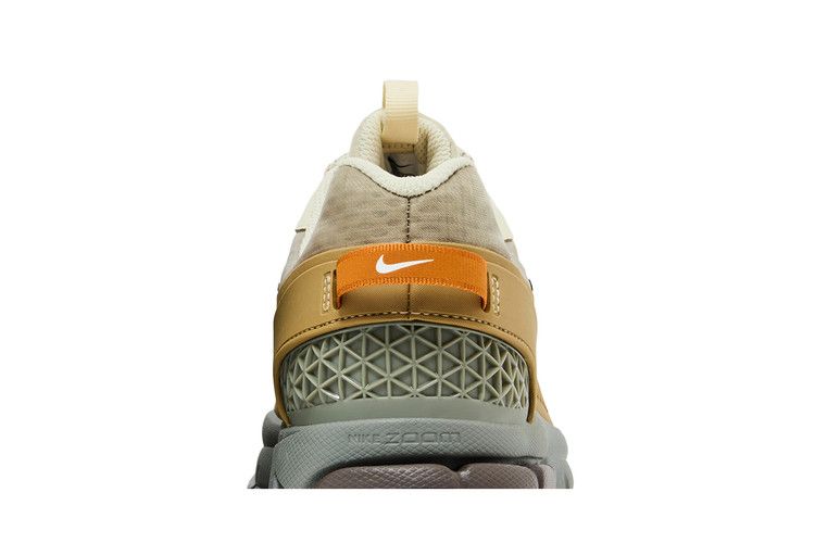 Nike Zoom Vomero 5 Roam Бегущие Поэты
