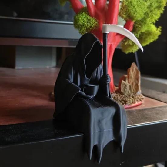 Sitting Grim Reaper Figurine Black Robe Man Ornament Gothic Faceless Man
