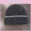 Simple Knitted Hat With Solid Color Design For Faceenhancing Winter Wear