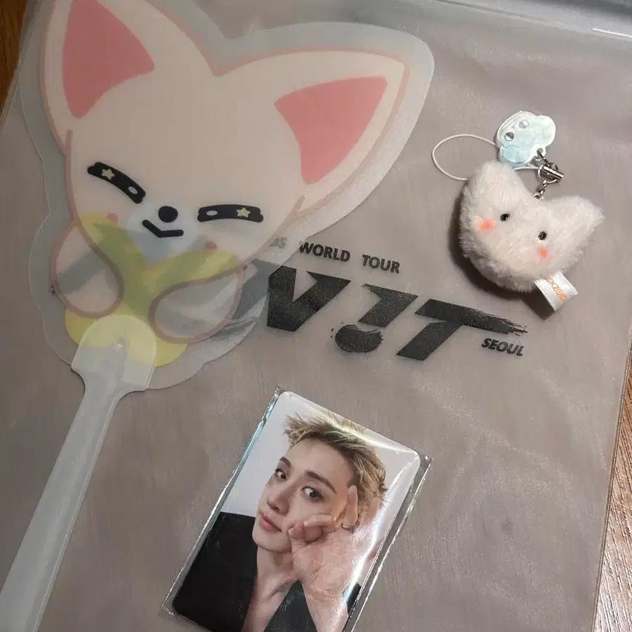 stray kids SKZ Concert Run It 8/2 Admission Gift Set