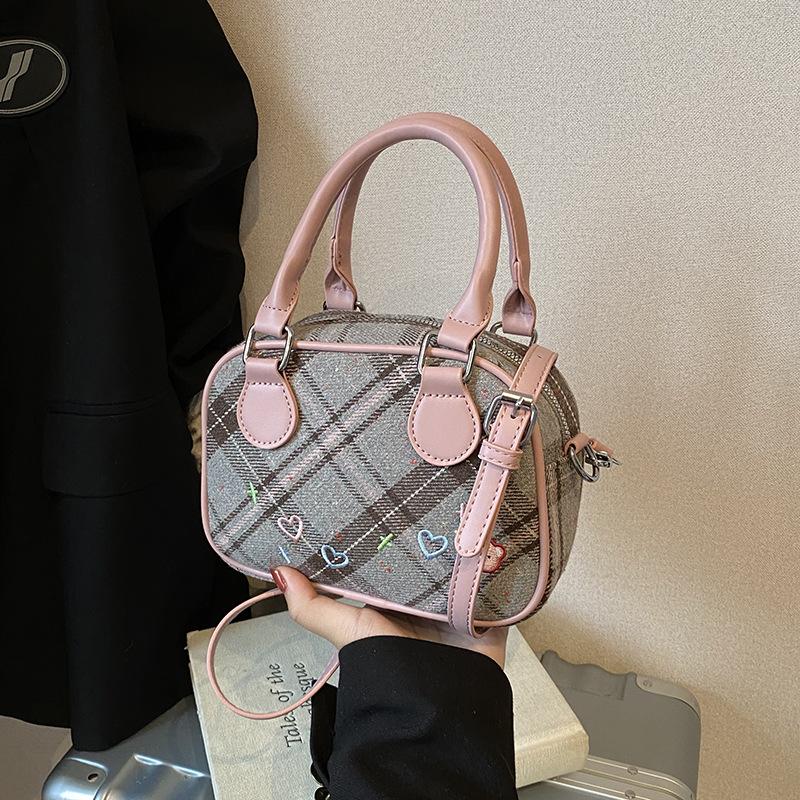 Ретро портативная сумка для боулинга женская 2025 осень новая модная текстурная портативная маленькая квадратная сумка простая сумка-мессенджер