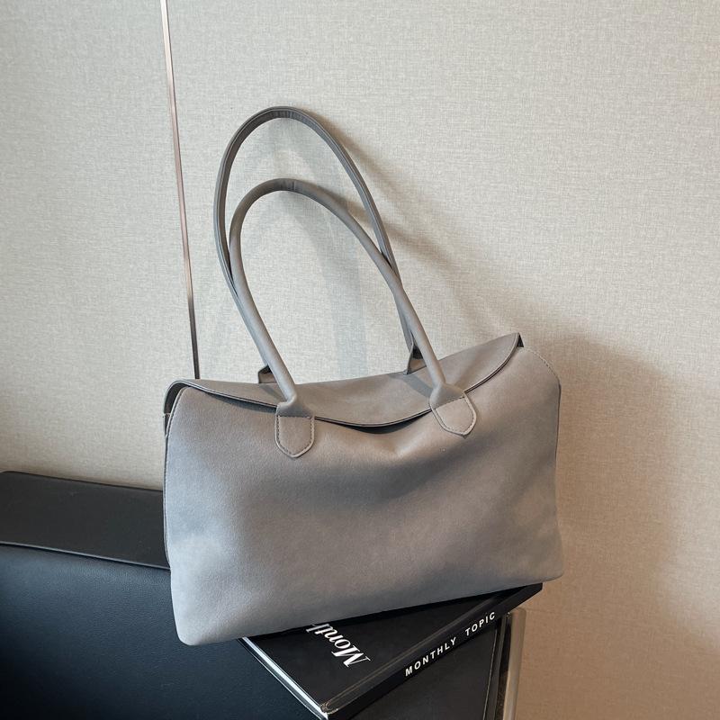 Осень и зима замшевая большая сумка женская 2025 новая модная ретро сумка-тоут простая большая вместимость сумка подмышку