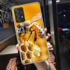 Пчелы и Мед в Чехле-Сотах для Телефона Samsung A54 A57 A37 A17 A14 A15 A12 A24 A34 A55 A35 A25 A52S A07 A05S A04S A22 A3