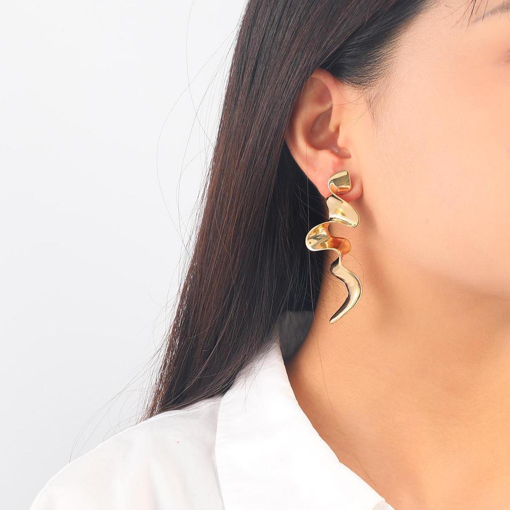 Z Новые европейские и американские длинные серьги в форме змеи - мода INS Style, любимые блоггерами-знаменитостями в Интернете, серьги нестандартного дизайна