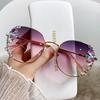 2025 Fashion Round Luxury Brand Sunglasses Women Bling Diamond Sun Glasses Vintage Shades Female Pink Eyewear Gafas De Sol