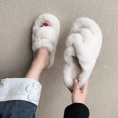 Зимние новые плоские пушистые тапочки женские с круглым носком открытые из замши на толстой подошве удобные хлопковые шлепанцы