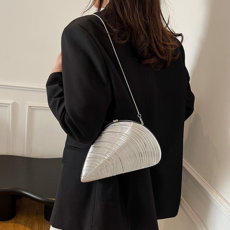 2025 New Women's Acrylic Shell Bag Fashion Adult Girls Handheld Banquet Bag Ladies Candy Color Party Shoulder Bag