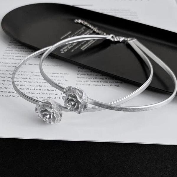 Gorgeous Fashion Leather Flower Necklace Women's Popular Collar Chain Temperament Rose Choker Neckchain Engagement Anniversary Jewelry Gift