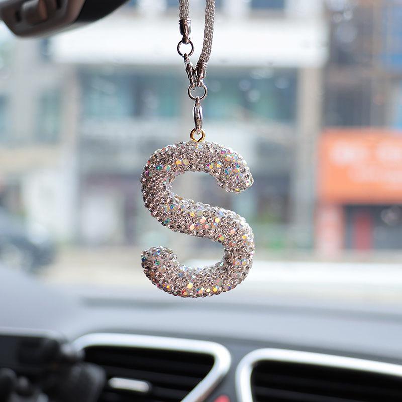 Новый 1 шт. Стразы Буквы Автомобильное Зеркало Заднего Вида Подвеска Кристалл Автомобильное Украшение Шикарный Аксессуар Подвесной Креативный Блестящий Шарм
