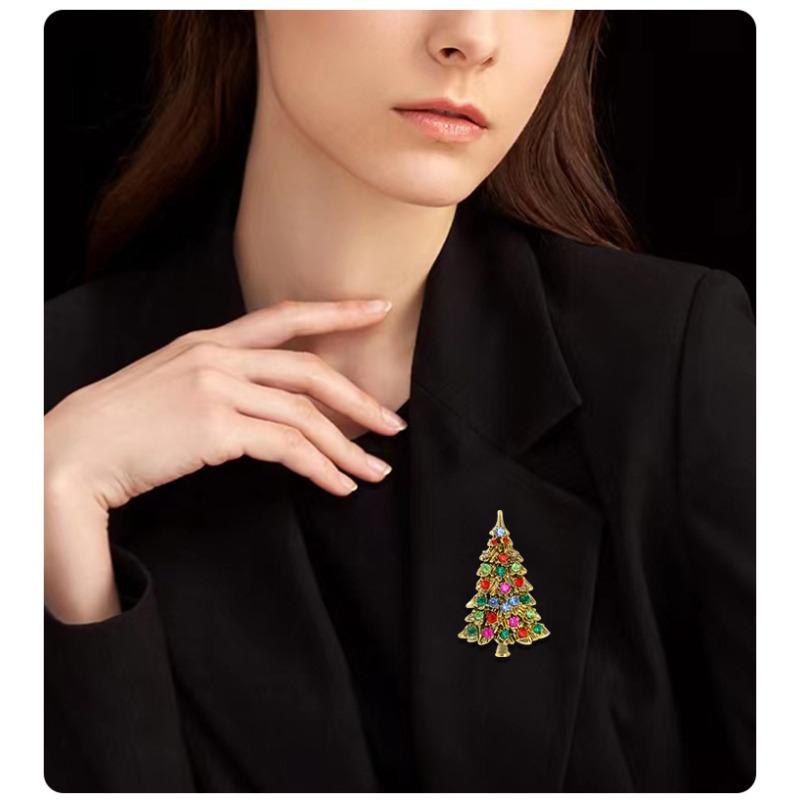 Christmas Series Brooch New Year Christmas Gift Box Suit Jacket Brooch Chest Flower