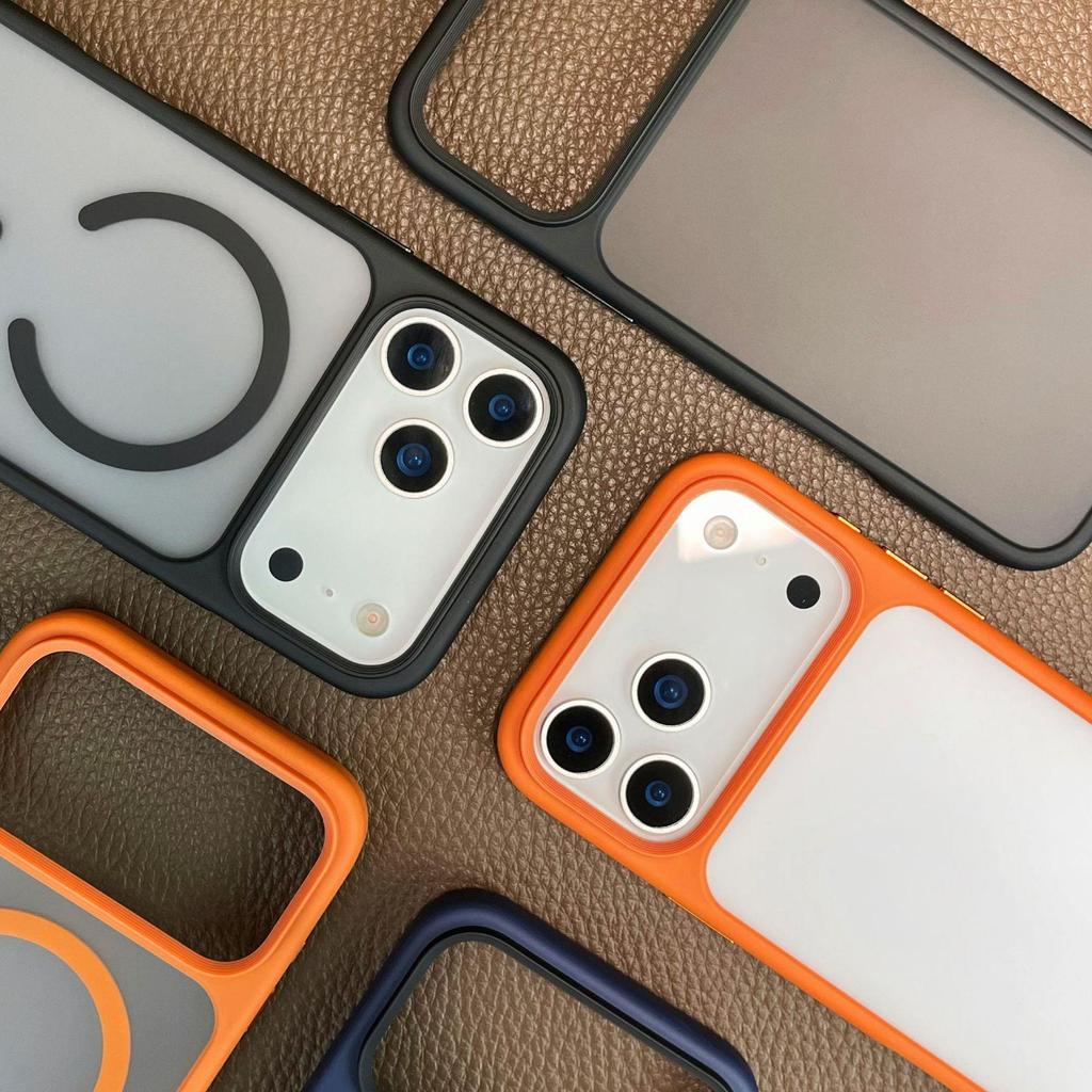 Youdun Классический чехол с матовой поверхностью, приятный на ощупь, с магнитным креплением и мягкими краями для защиты iPhone 17 Pro Max