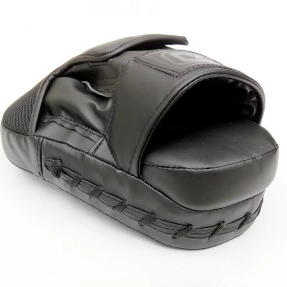 Durable Boxing Hand Target Pad Shock Absorption Fighting Hand Target Kickboxing Training