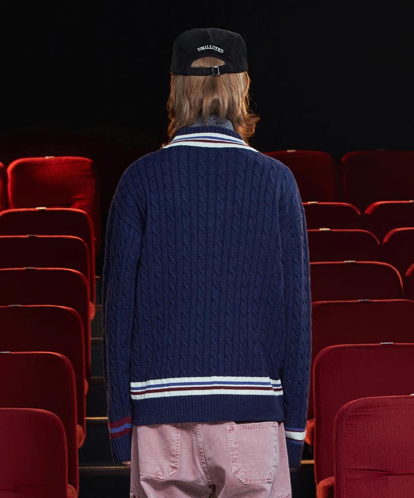 UNALLOYED Cable V-Neck Cricket Knit / Navy