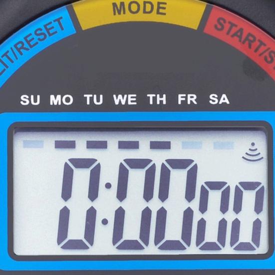 С большим цифровым дисплеем. Дата и время будильника. Без бесшумного спортивного таймера.