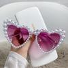 Trendy Oversized Pearl Sun Glasses for Women Unisex Large Heart Shape Eyewear Goggles Female Luxury UV400 Outdoor Sun Glasses