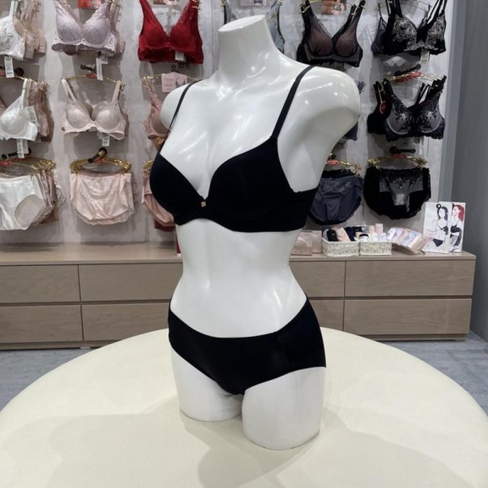 Triumph Black Everedge Freshbra Hampanty Set  Tbwbrr13tbwbpr13bk 