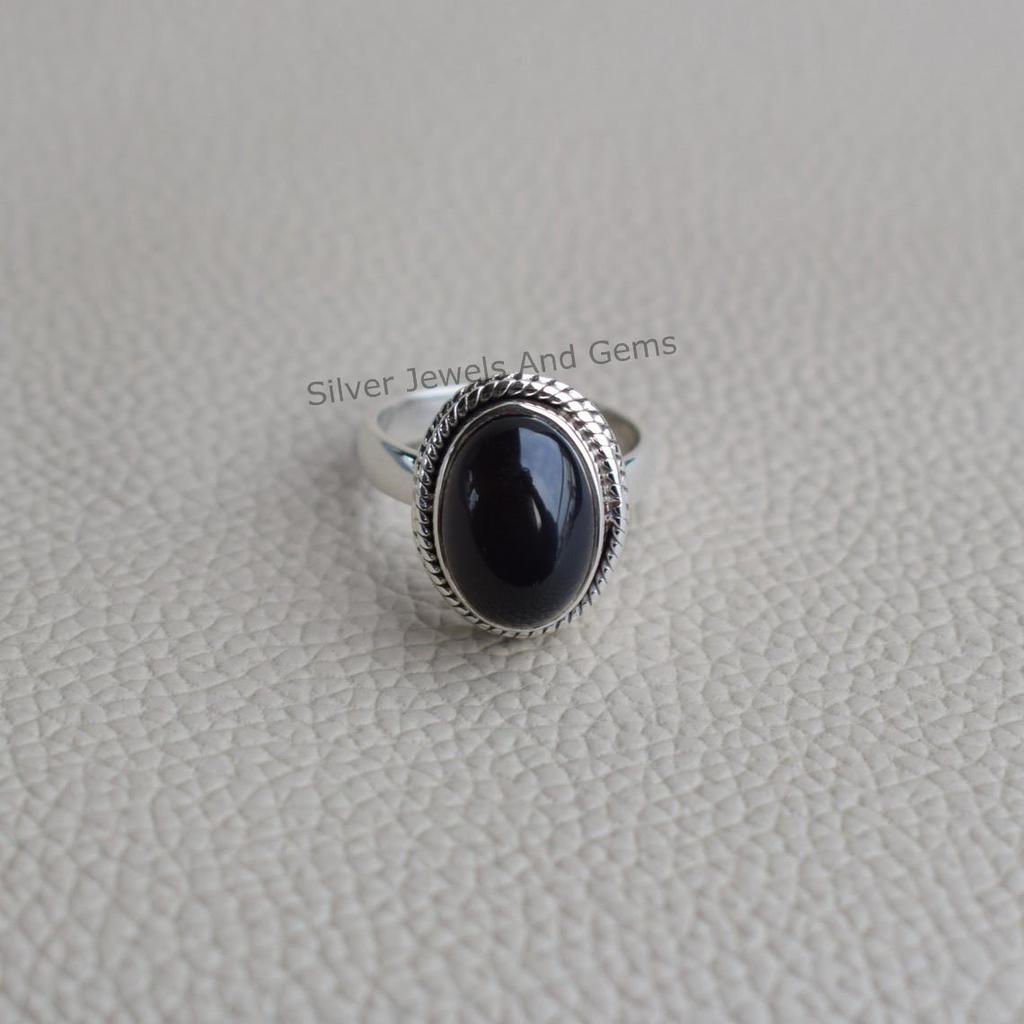 Handmade Oval Black Onyx Ring: Twisted Wire Sterling Silver Ring