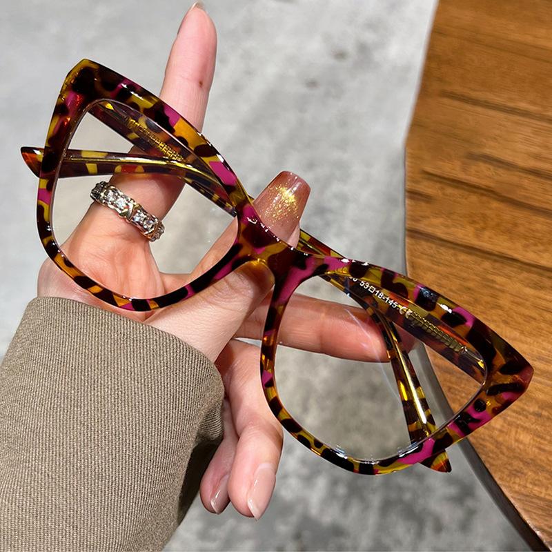 Fashion cute cat glasses tortoiseshell anti-blue myopia glasses women's versatile online glasses plain trendy men