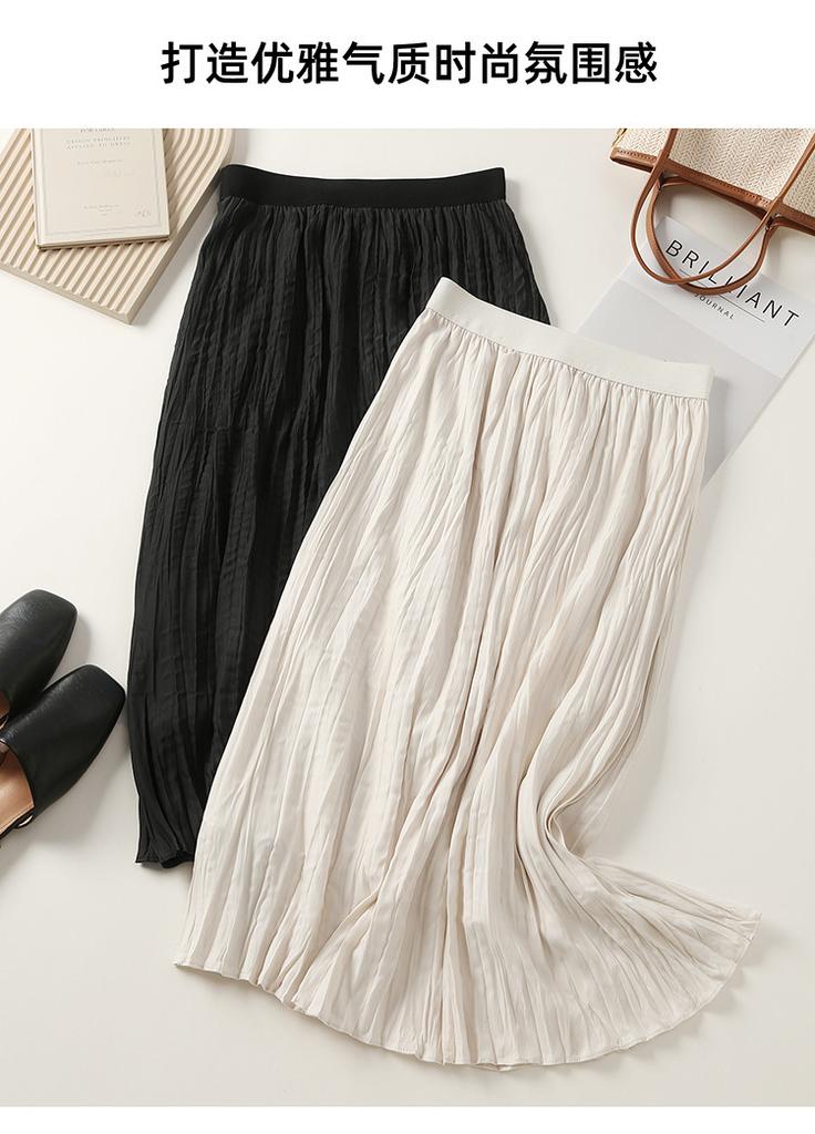 High-waisted pleated skirt