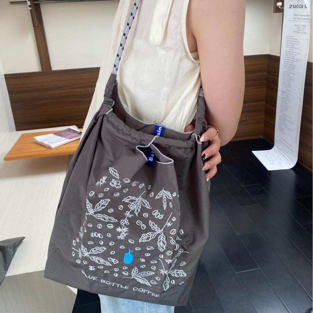 Женская сумка-шоппер из вышитого синего нейлона большой вместимости - складная и портативная сумка через плечо/через плечо