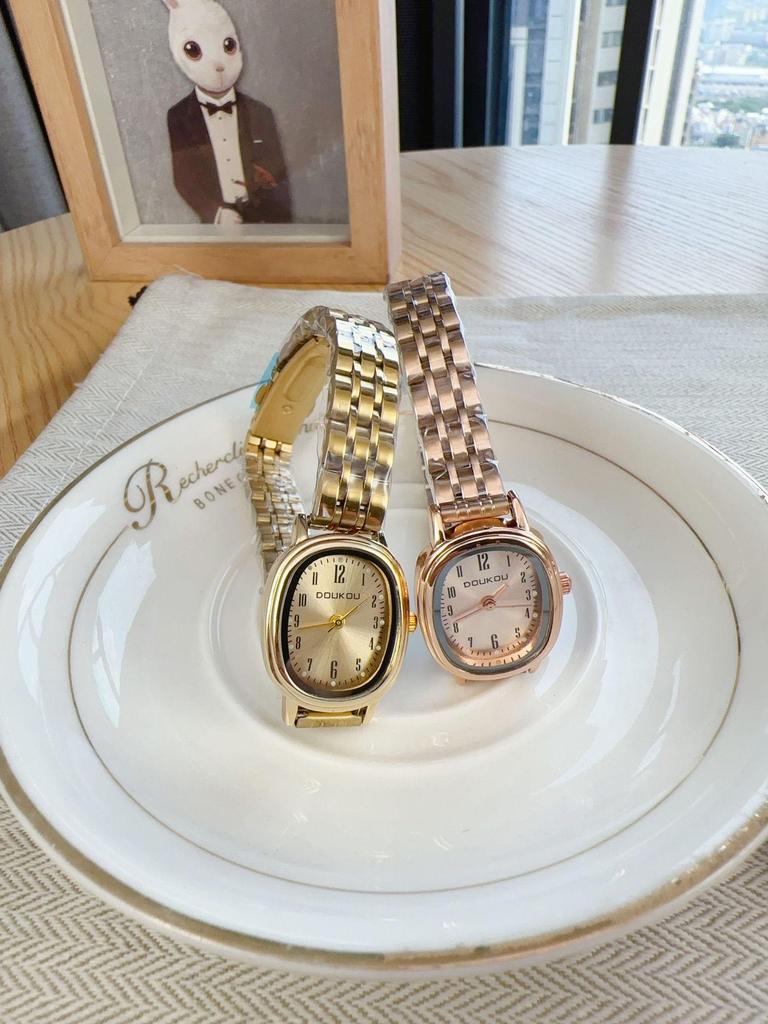 Женские минималистичные кварцевые часы с эллиптическим циферблатом и цифровыми метками, стальной браслет, маленькие наручные часы