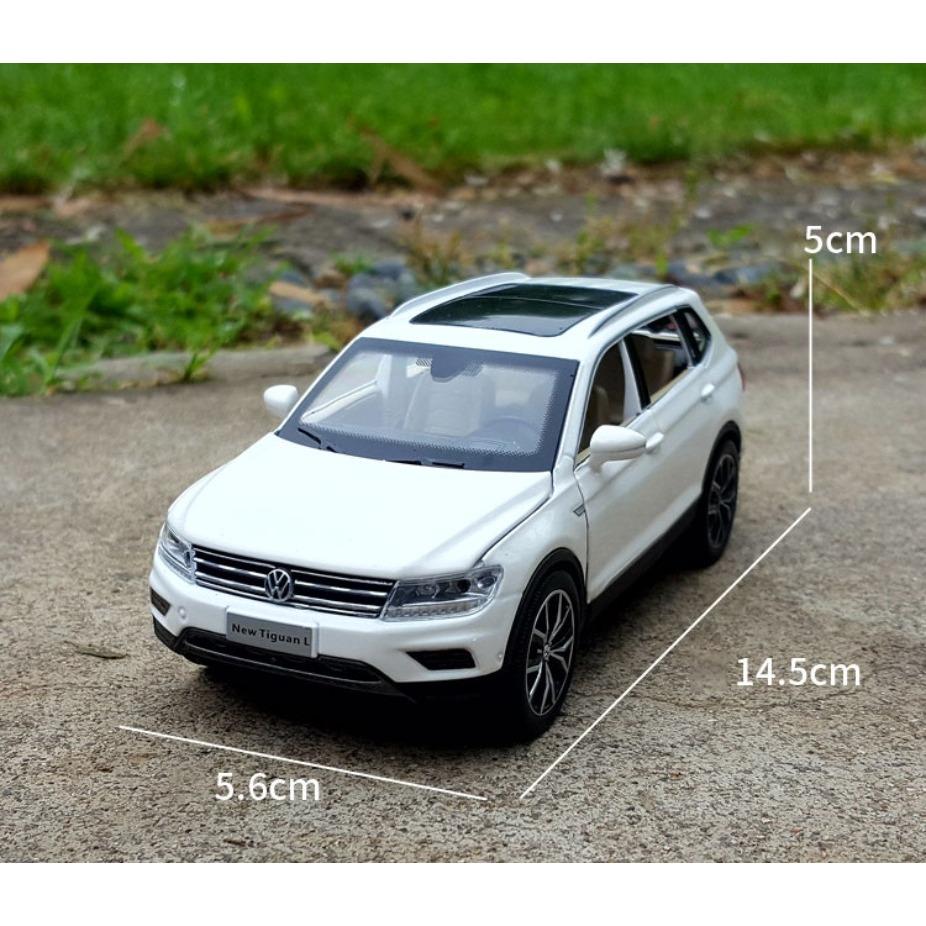 Масштаб 1/32 Tiguan L, литая под давлением модель автомобиля из сплава, модель игрушечного автомобиля со звуком и светом, детская игрушка-автомобиль с откидной спинкой, выставки коллекций праздничных подарков