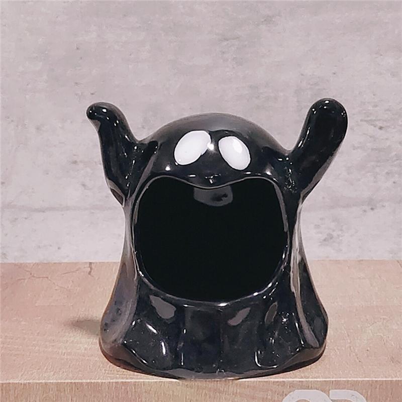 Cute Ghosts Candle Holder Ceramic Ashtray Candlestick Ornaments Hand-made Candle Holder Halloween Festival Seasonal Decoration