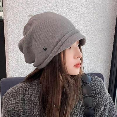 Зимняя модная вязаная шапка бини с коротким козырьком для улицы