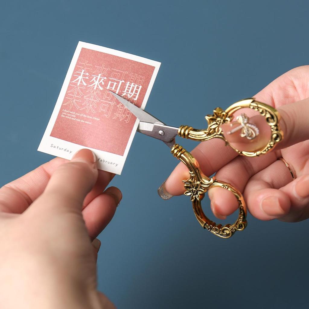 Маленькие ретро-ножницы ручной работы из нержавеющей стали для вышивания крестом и DIY резки бумаги, дизайн семилепесткового цветка.