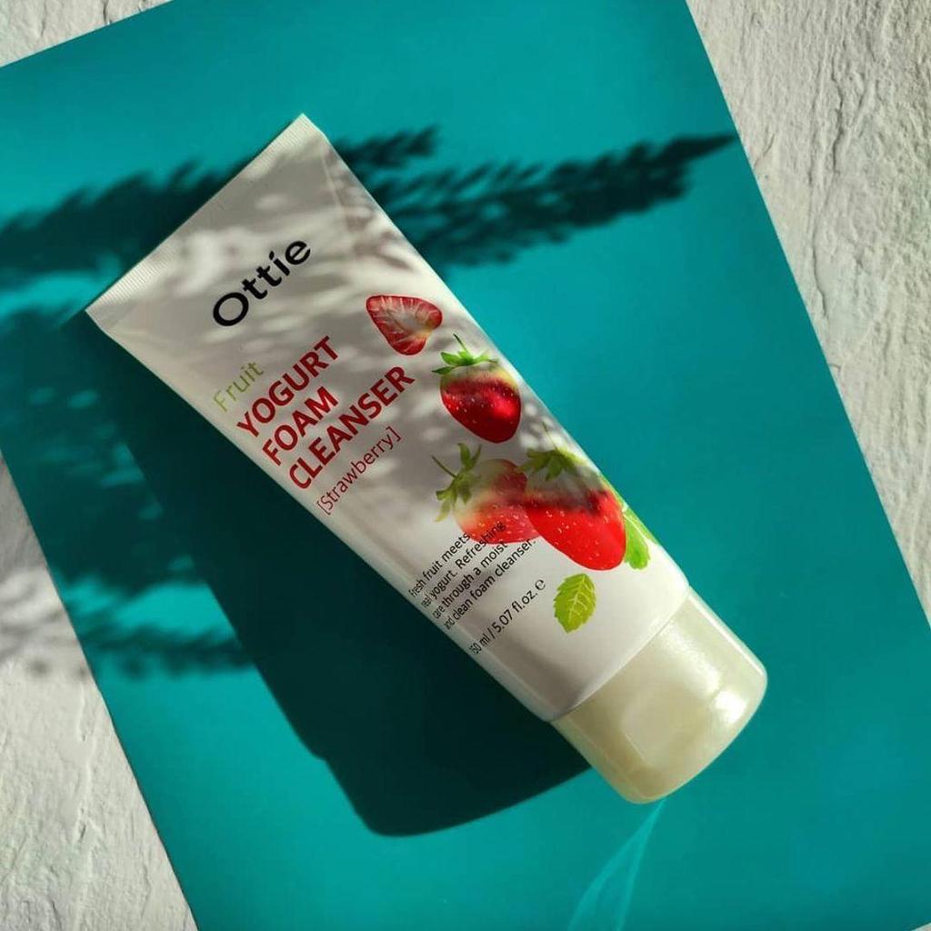 Ottie Очищающая пенка с фруктовым йогуртом, клубника