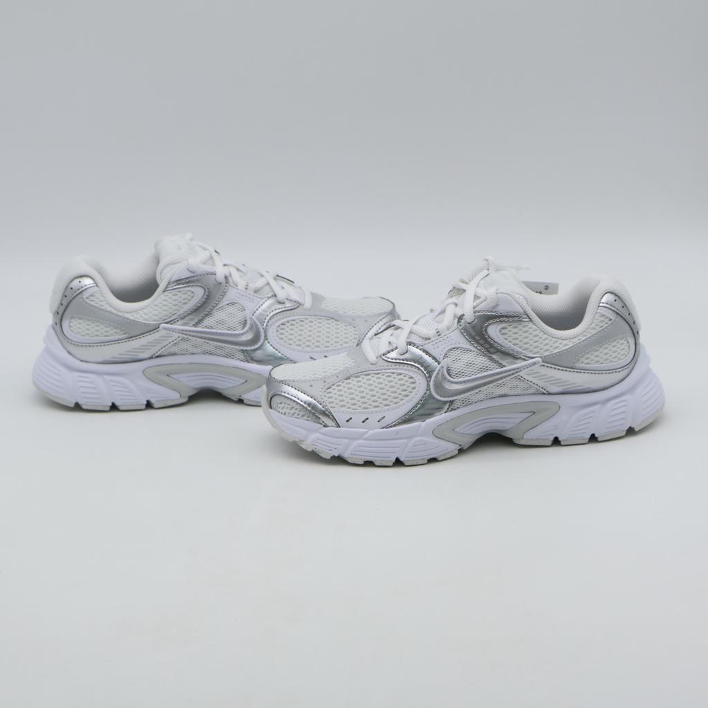 HQ7901-112 Nike V5 RNR Белый Металлический Платиновый (Женский)