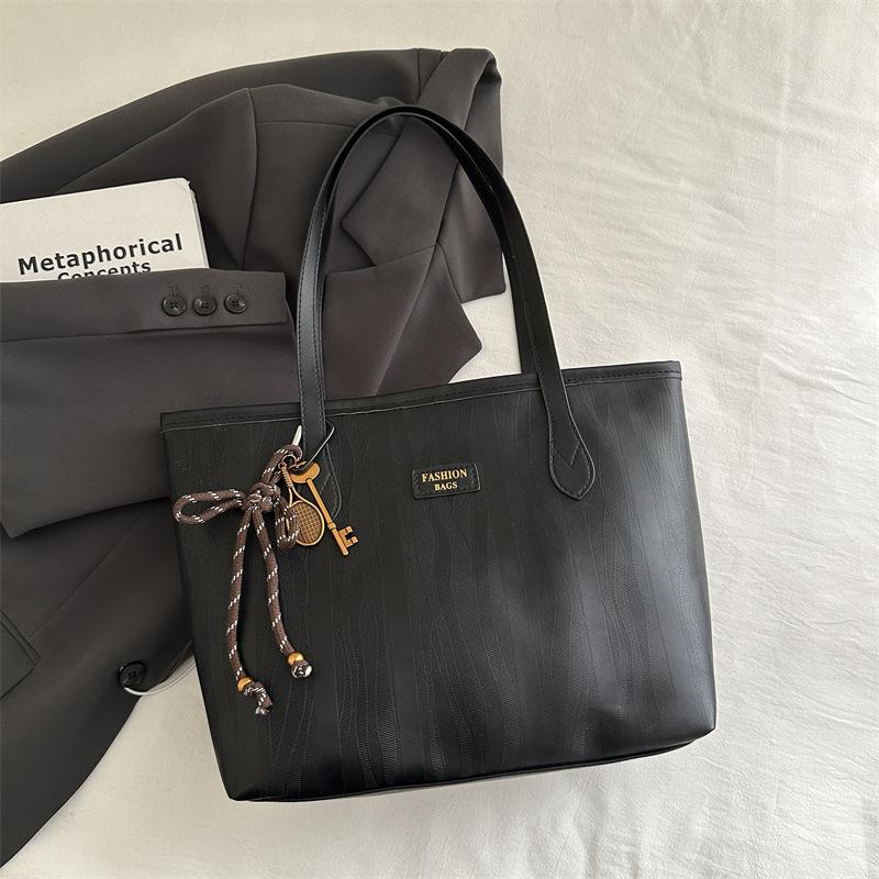 Large-capacity Bag Women's 2025 New Leisure Work Shoulder Bag High-texture College Student Class Commuting Tote Bag