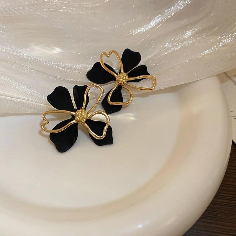 Геометрические серьги-пусеты из серебряной иглы и черного кристалла, нишевые универсальные серьги, темпераментные, легкая роскошь, премиальные серьги