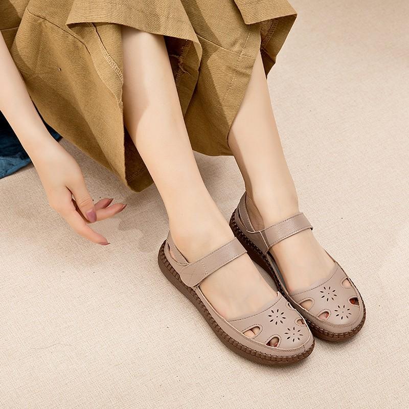 Летние новые кожаные перфорированные туфли-сандалии на мягкой подошве, удобные, повседневные, универсальные, с отверстиями, подошва из говяжьей кожи