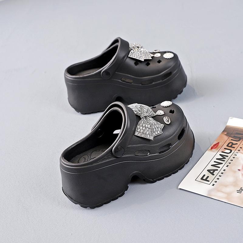 Обувь с дырочками женская летняя верхняя одежда на толстой подошве 2024 новая пляжная нескользящая сумка сандалии для увеличения роста женские 1