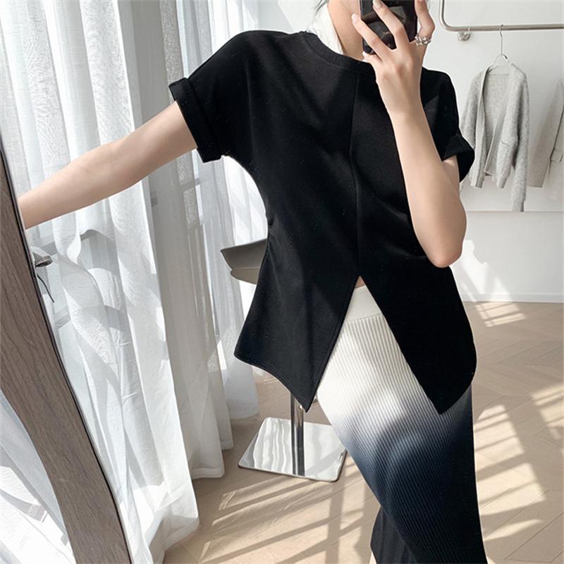 2022 Summer Solid Simple Elegant Ladies Tops Fashion Harajuku Dovetail Split Design Short Sleeve Tshirts Women O-neck Folds Slim