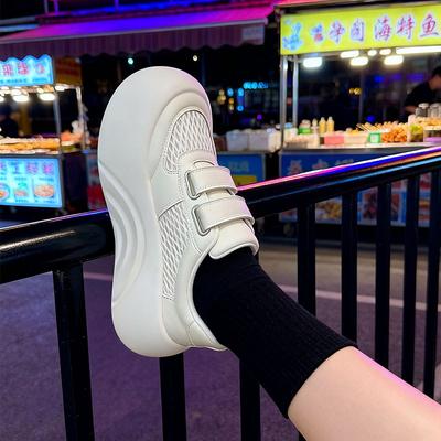 Сетчатые дышащие белые туфли на толстой подошве для женщин, увеличивающие рост, весна-осень 2025, новые туфли на плоской подошве с круглым носком, повседневная обувь для