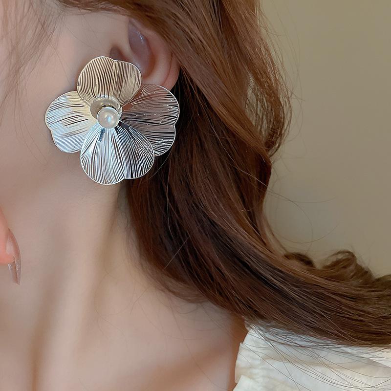 New Fashion Translucent Flower Stud Earrings for Women Acrylic Imitation Pearl Big Floral Korean Fairy Girls Lovely Ear Jewelry