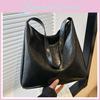 Letter Vintage Pattern Large Capacity Women Tote Bag For Fashion Enthusiasts